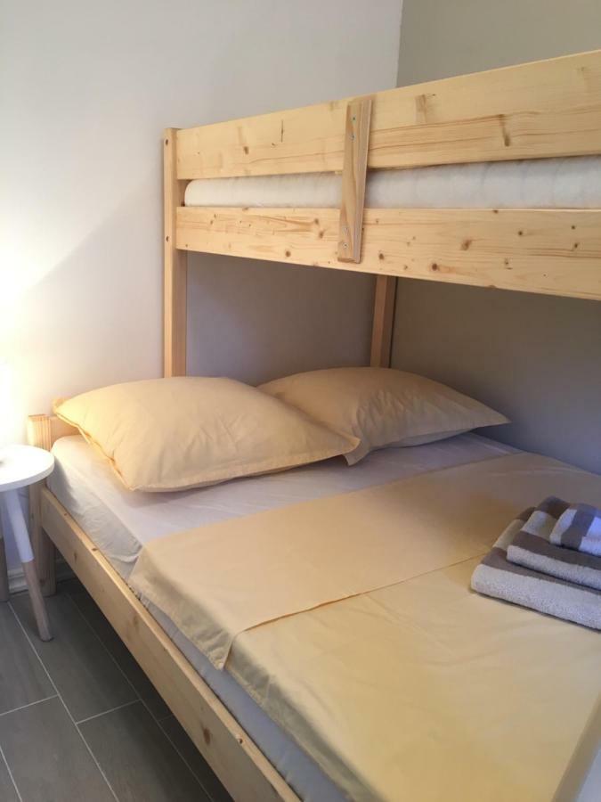 Apartman Dukic Okrug Gornji Exterior foto